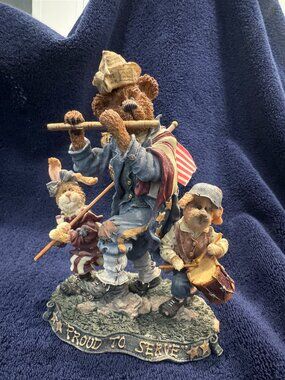 ✨ Boyds Bears & Friends “Proud to Serve” Figurine – Limited Edition ✨